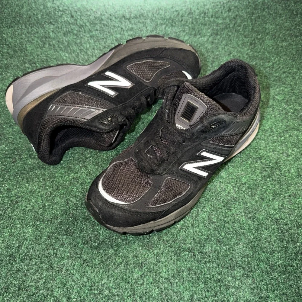 Size 8 - New Balance 990v5 Made In USA Black W990BK5 Used Very Good Condition